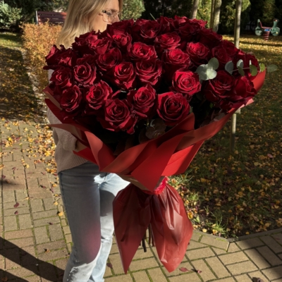Bukiet Premium z 50 czerwonych róż